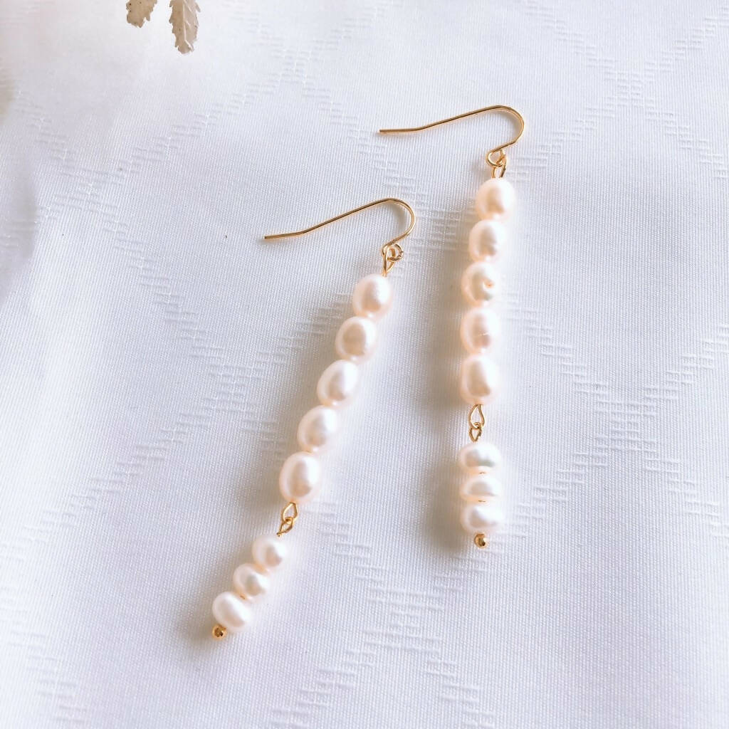Handmade Long style Fresh water Pearls Earrings