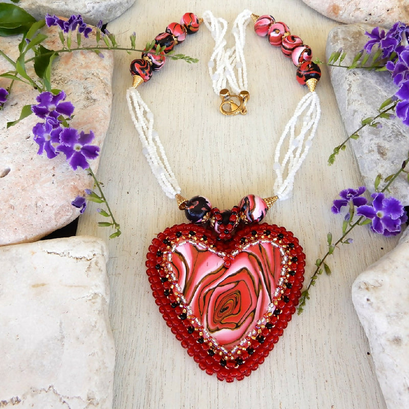 Hand Beaded Pendant Necklace "Roses Red with White"