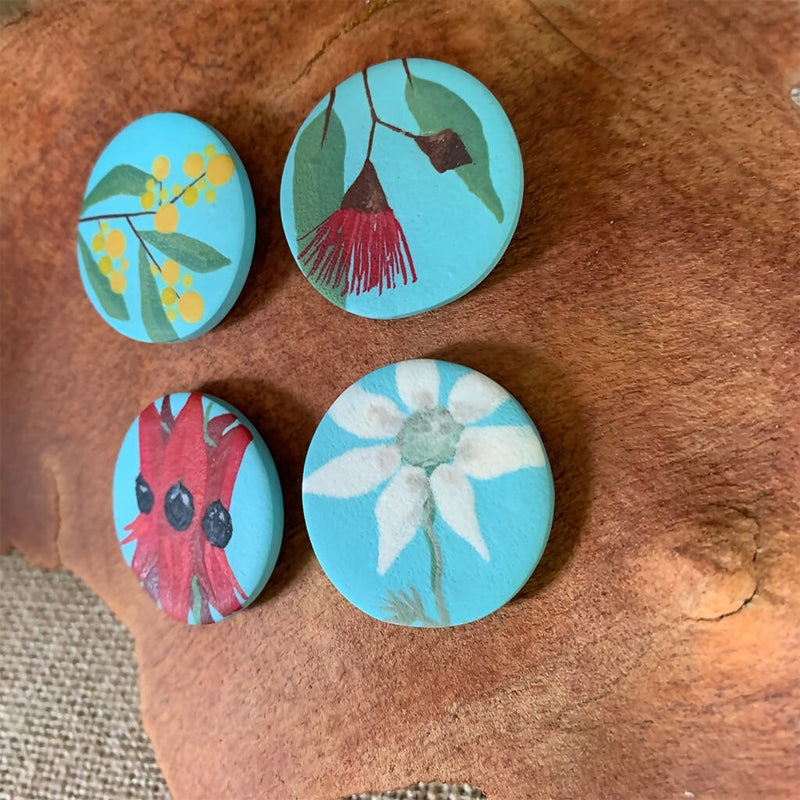 Set of 4 handmade polymer clay fridge magnets detailed with Australian native flowers. Inspired by nature.