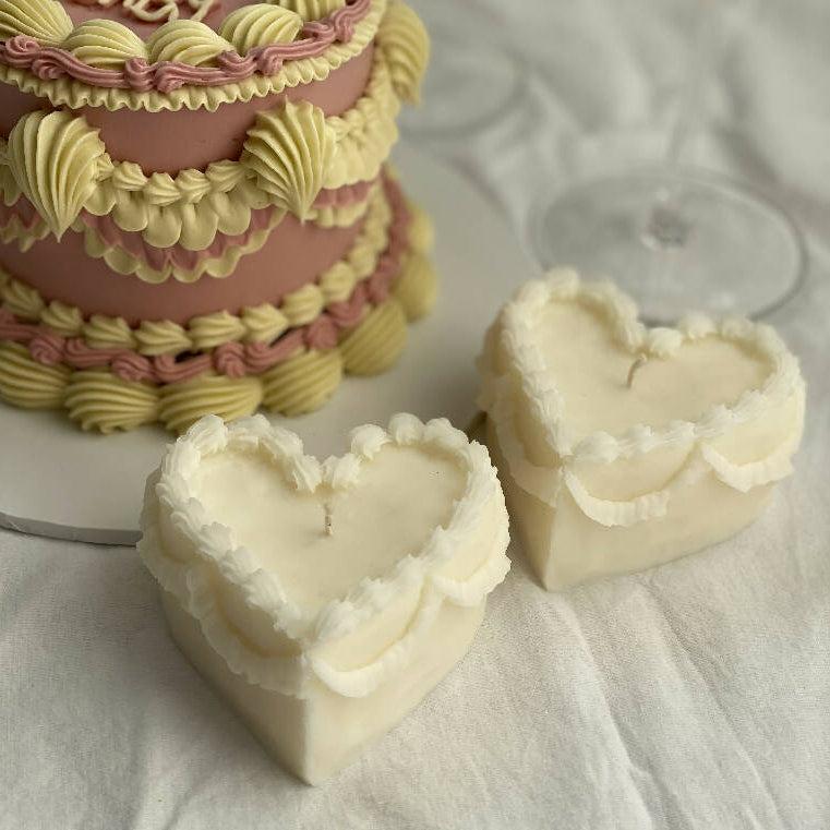 HEART CAKE | NATURAL SCULPTURAL SOY CANDLE