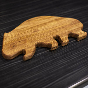 Tasmanian Oak chopping board in the shape of a Wombat
