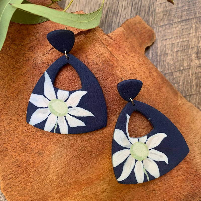 Flannel Flower Earrings (navy)