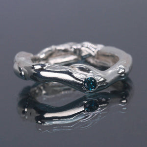 MOLTEN Ring with Sapphire