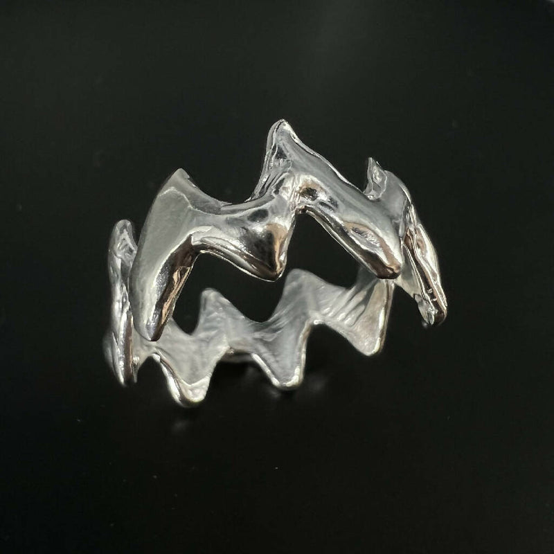 Shark's teeth ring