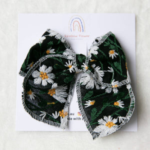 Luxe Embroidery daisy floral toddler hair clip