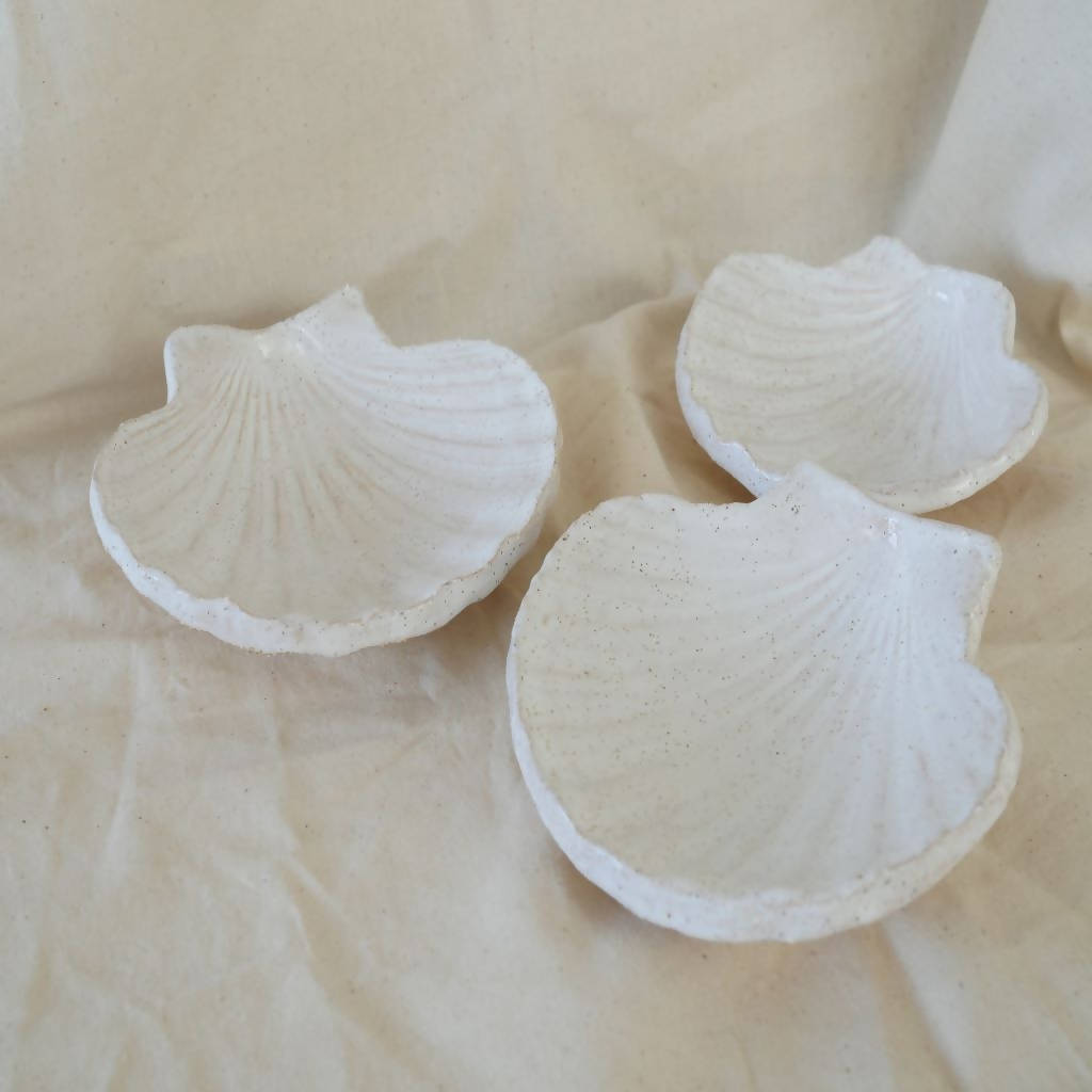 Ceramic Shell Trinket Dish