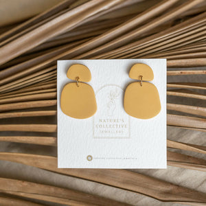 Minimal Organic Shape Neutral Dangle Earrings In Six Colours