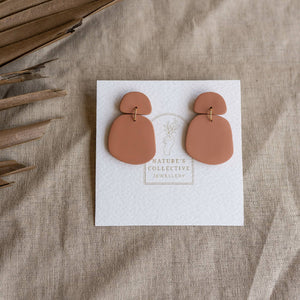 Minimal Organic Shape Neutral Dangle Earrings In Six Colours