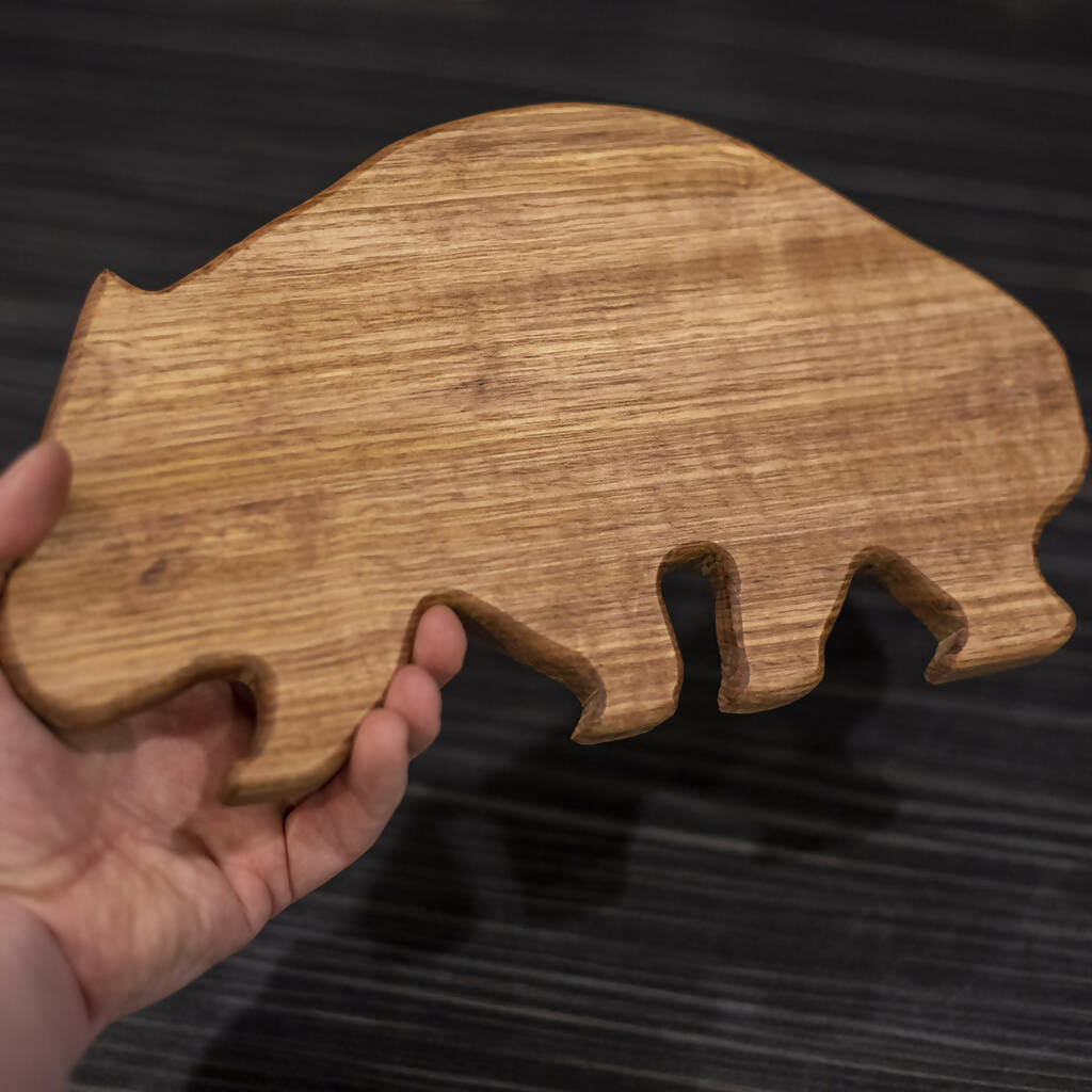 Tasmanian Oak chopping board in the shape of a Wombat