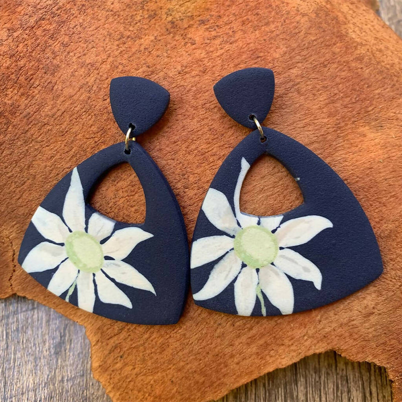 Flannel Flower Earrings (navy)