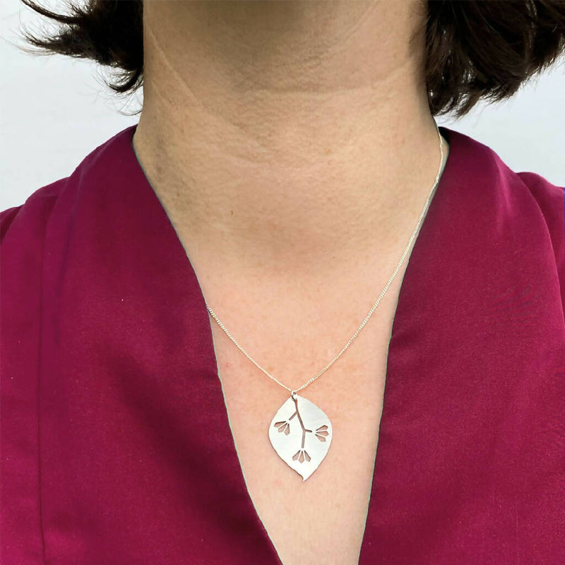 go-do-good-gum-leaf-pendant-necklace-on-model
